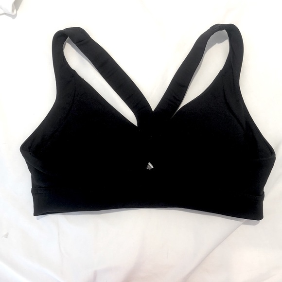 This is a black medium size sports bra! - Picture 2 of 4